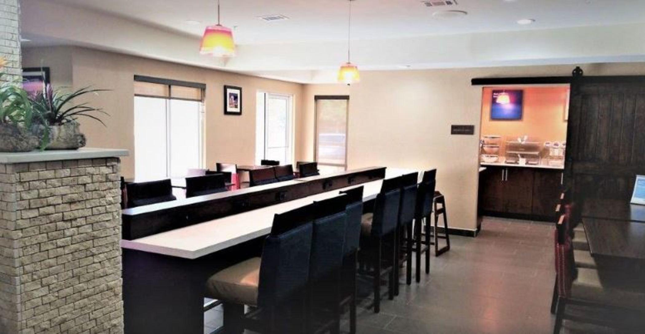 Comfort Inn & Suites Montgomery East Carmichael Rd Εξωτερικό φωτογραφία