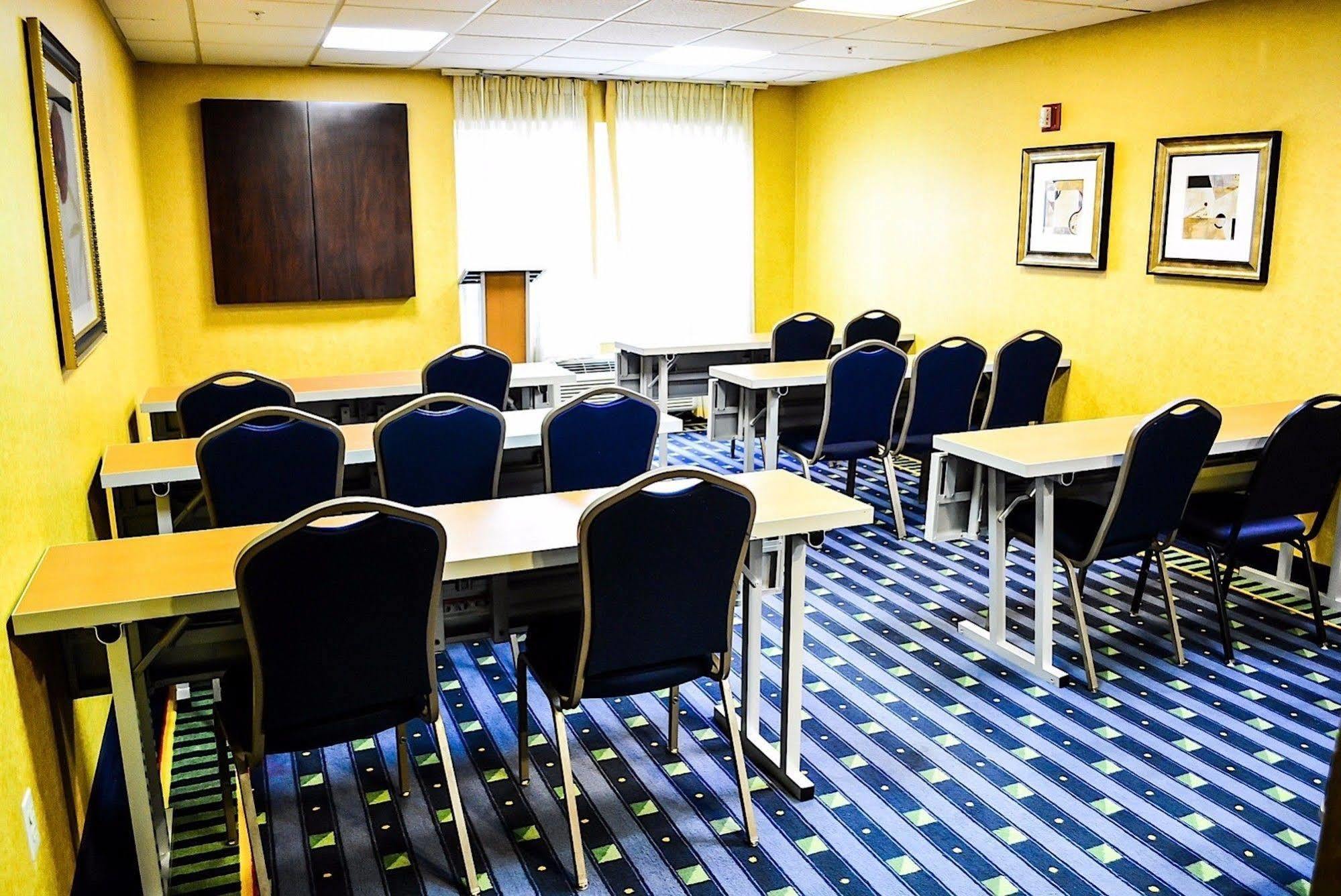 Comfort Inn & Suites Montgomery East Carmichael Rd Εξωτερικό φωτογραφία
